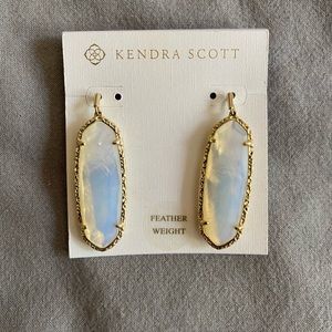 Kendra Scott Drop Earrings in Gold